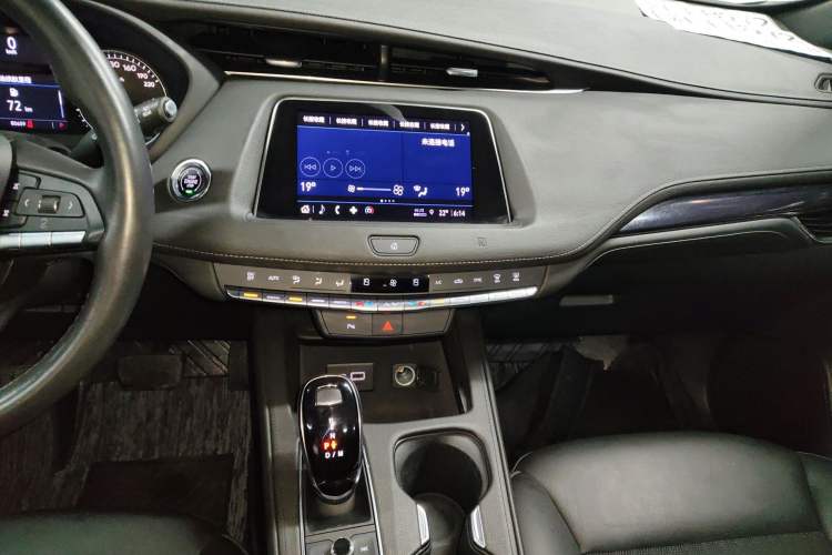 Used Cadillac XT4 2021 28T Two-Wheel Drive Tech Edition
