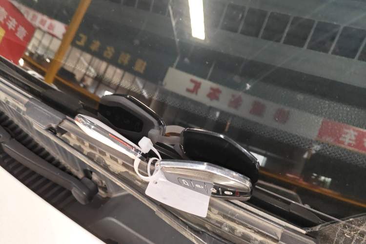 Used JETOUR X70 2023 1.5T DCT Overpass PRO+ Edition 7 Seats Vehicle Key