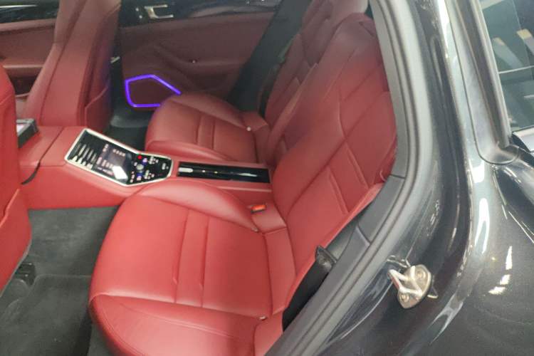 Used Porsche Panamera 2021 Panamera 2.9T Interior 4
