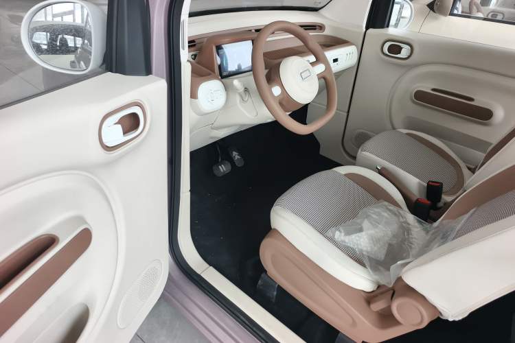 Used Bestune Pony 2025 222km Range Agile Horse
