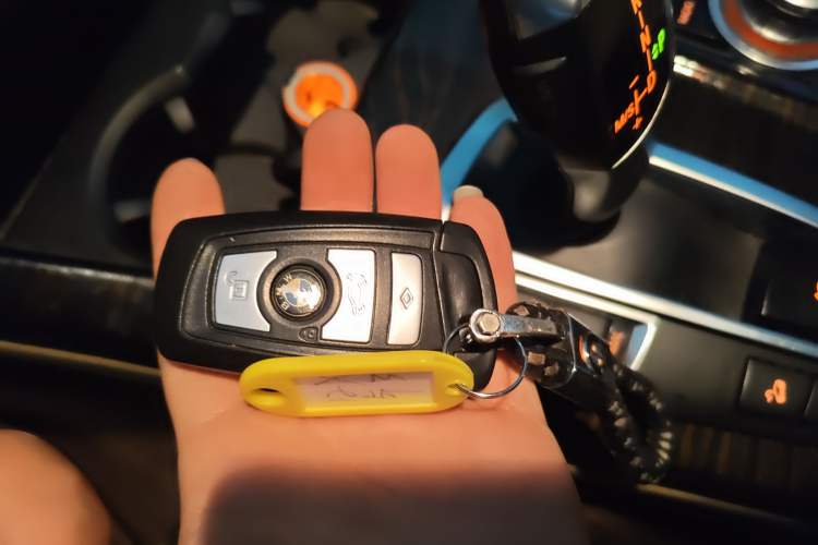 Used BMW X3  Vehicle Key