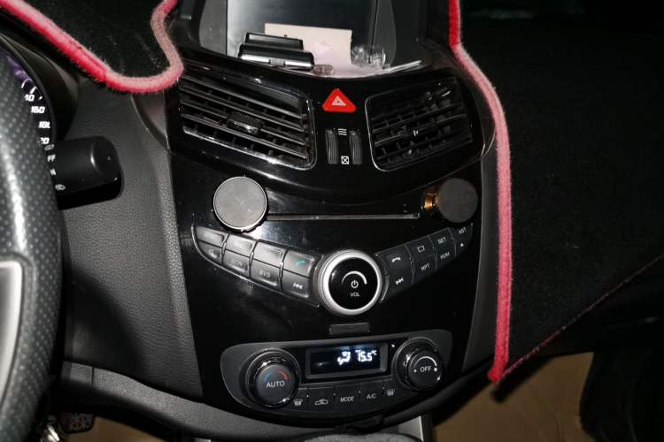 Used Haima S5 2016 1.6L Manual Smart Luxury Tech Edition Audio And AC Panel