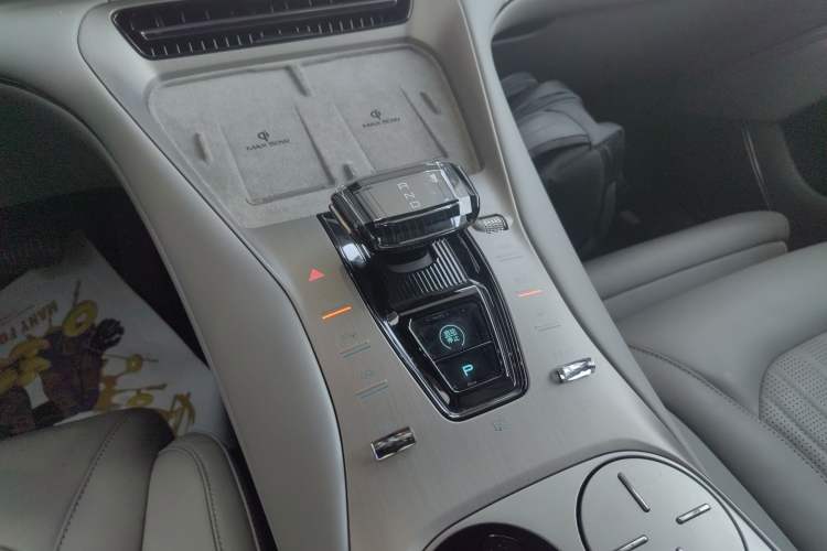 Used Denza N7 2024 630 All-Wheel Drive Intelligent Driving Max Edition Gear Lever