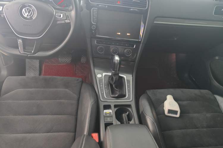 Used Volkswagen Golf 2018 230TSI Automatic Luxury Version