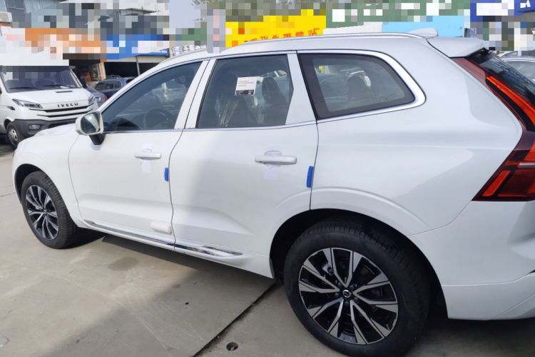 Used Volvo XC60 2025 B5 Four-Wheel Drive Smart & Advanced Luxury Edition
