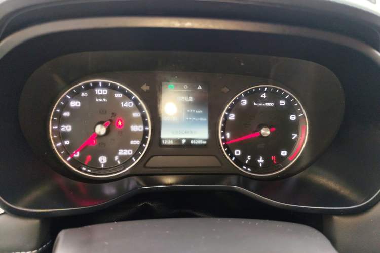 Used Roewe i5 2019 1.5L Automatic 4G Connected Langhao Edition Instrument Cluster