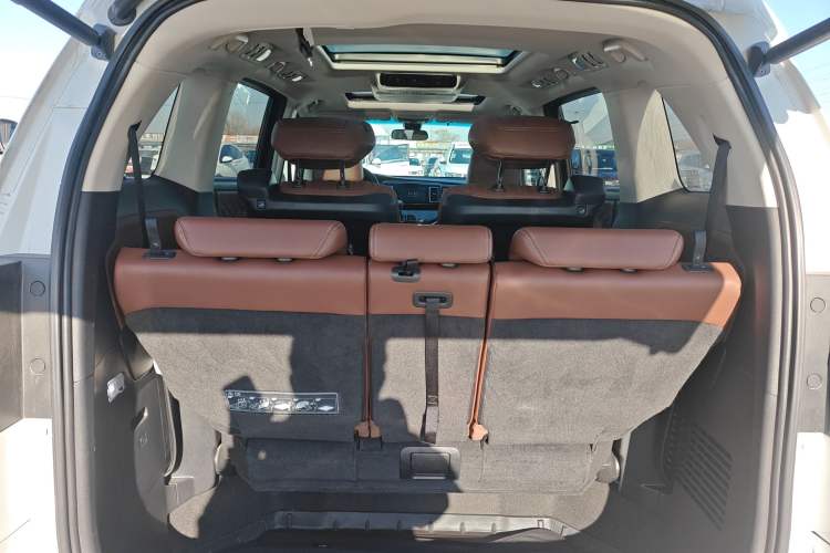 Used Honda Elysion 2019 2.0L Hybrid Supreme Edition
