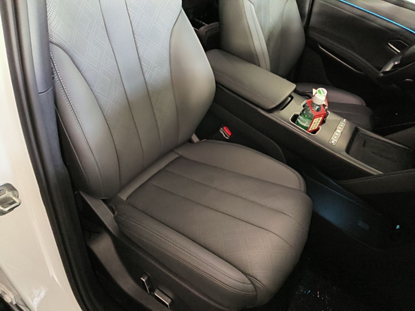 BYD Song L DM-i 2026 Model 130KM Superior Version — снимка 19