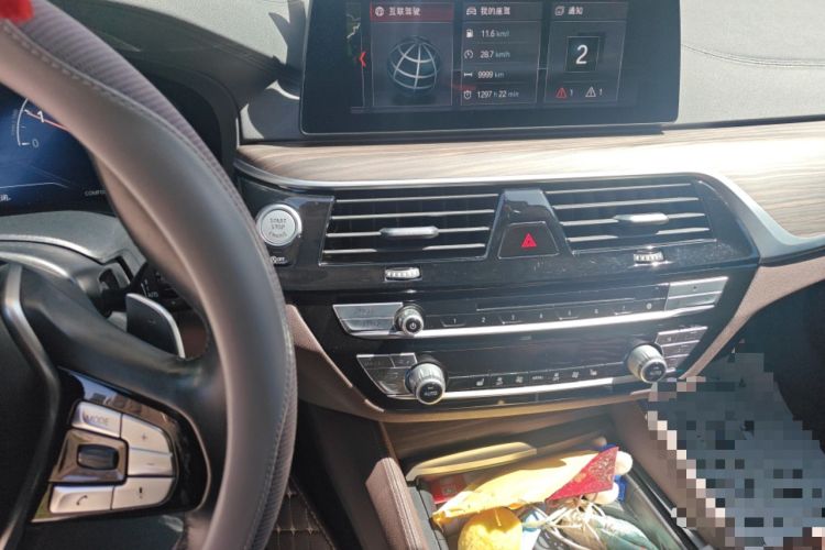 Used BMW 5 Series 2019 530Li Leading Model Luxury Package Audio And AC Panel