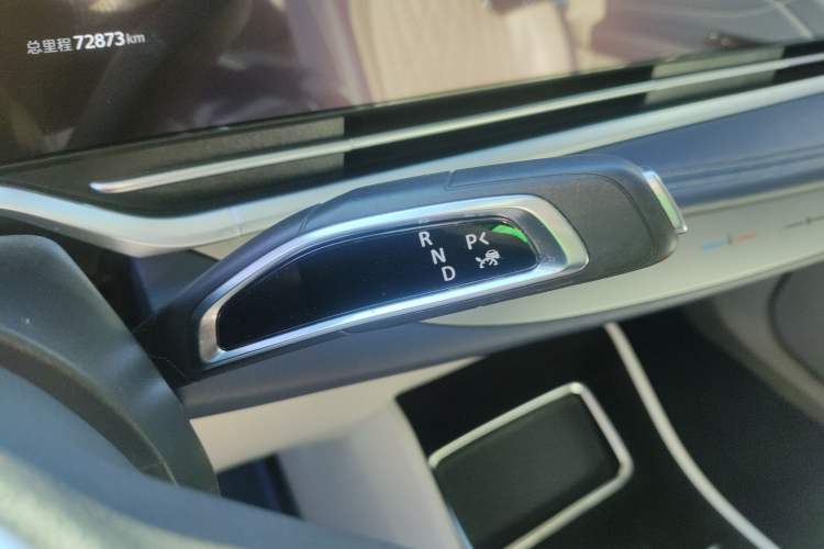 Used SAIC MAXUS G90 2022 2.0T Galaxy Seven-Seater Version
