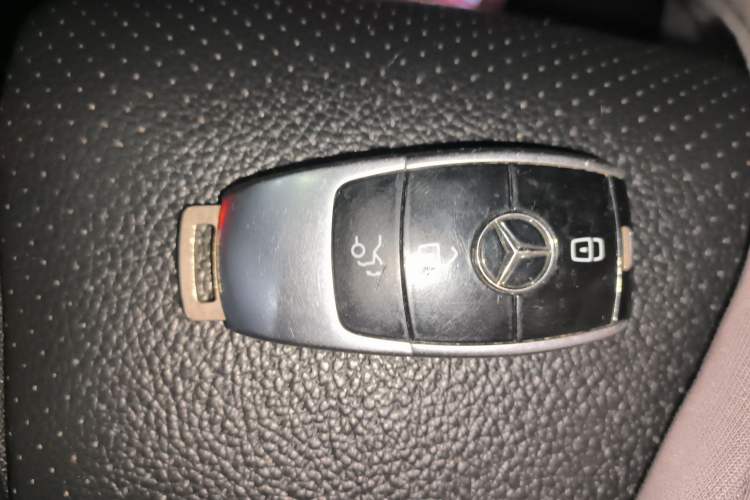 Used Mercedes-Benz E-Class 2016 E 200 L Sport Edition Interior 1