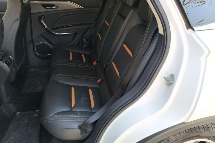 Used Bestune T77 2019 230 TID Automatic Prestige Version China V Emission Standard
