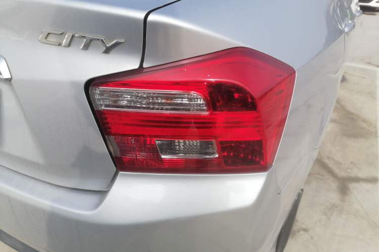 Used Honda City Classic 2012 1.5L manual Comfort version