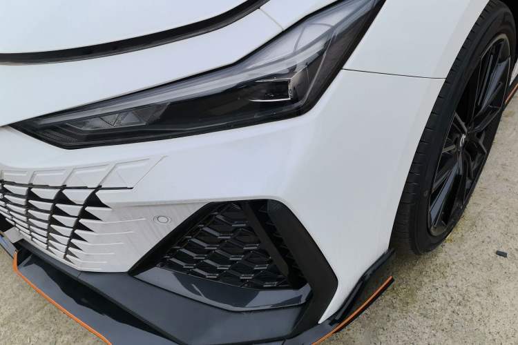 Used CHANGAN UNI-V 2024 2.0T High-Performance Version Left Front Headlight