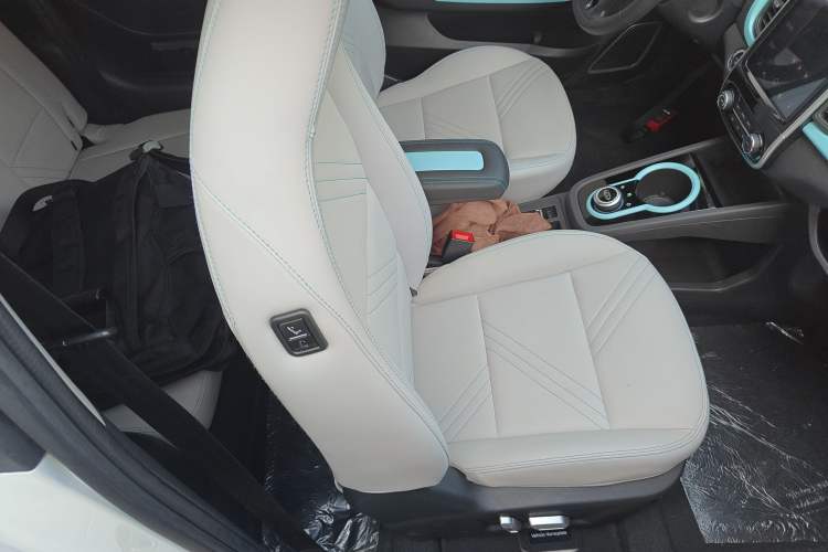 Used Chery Little Ant 2021 200 000-Yuan Ant Fan Edition Talent Version Lithium Iron Phosphate 301 km
