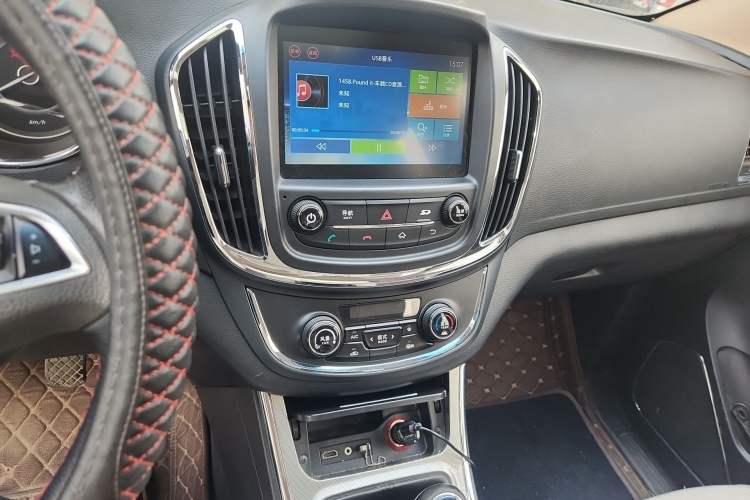 Used Baojun 560 2016 1.8L Manual Luxury Edition