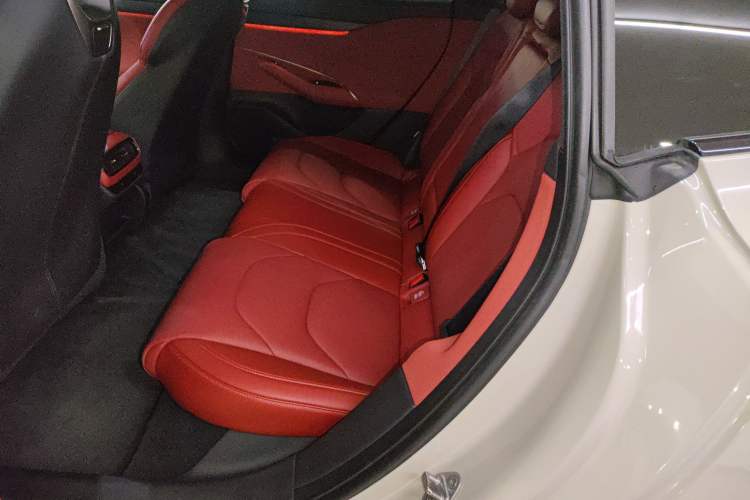 Used Xiaomi Auto SU7 2024 Rear-Drive Ultra-Long Range Advanced Pro-Level Intelligent Driving Version