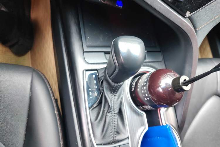 Used Toyota Camry 2023 2.5G Luxury Edition Gear Lever