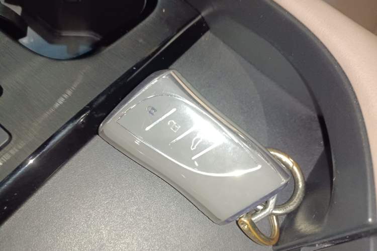 Used Lexus ES 2022 200 Excellence Edition