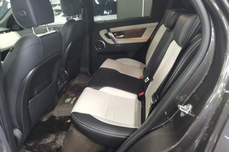 Used Land Rover Discovery Sport 2023 249 PS R-Dynamic SE Performance Tech Edition
