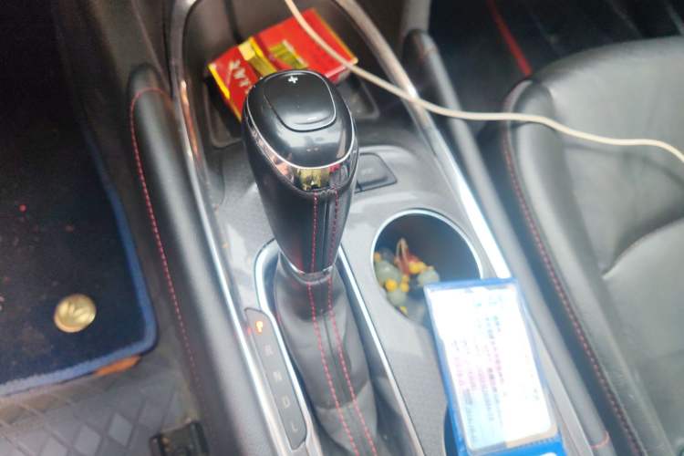 Used Chevrolet Malibu XL 2019 Redline 550T Automatic RuiLian Edition Gear Lever