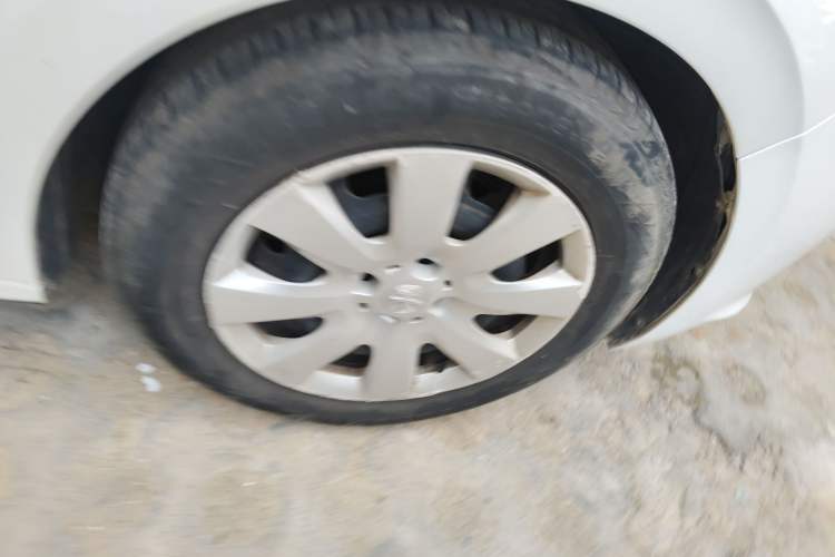 Used Peugeot 301 2014 1.6L Automatic Comfort Edition Right Front Wheel Hub