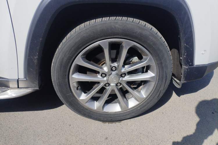 Used Jeep Grand Commander 2018 2.0T Four-Wheel Drive Premium Navigation Version China V Right Front Wheel Hub