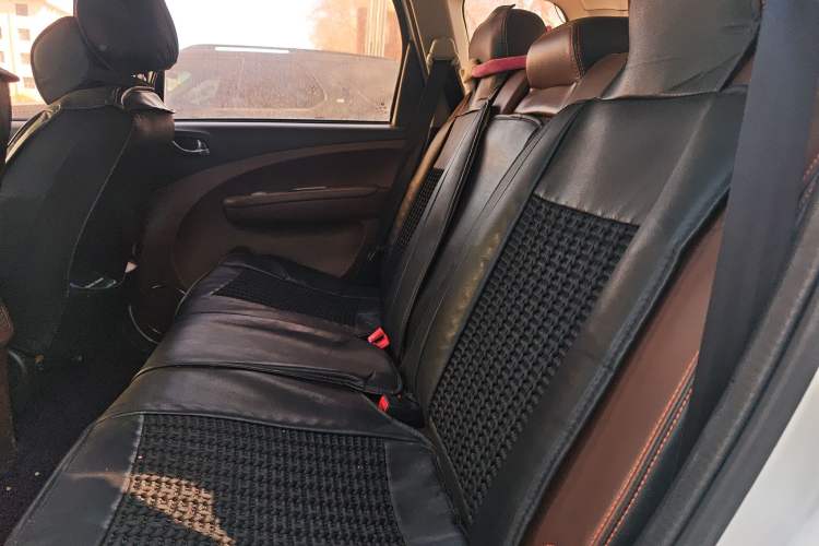 Used FORTHING Joyear X5 2016 1.6L Manual Luxury Edition
