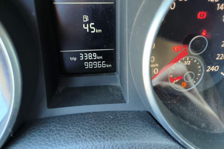 Used Volkswagen Golf 2011 1.6 Manual Comfort Model
