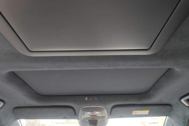 Used Zeekr 009 2022 WE Edition
