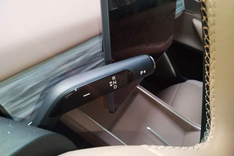 Used ONVO L60 2025 Model—60 kWh All-Wheel-Drive Version