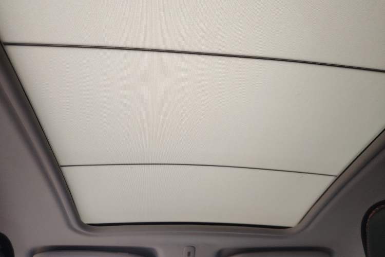 Used Citroen C3-XR 2015 1.6L Manual Pioneer Model
