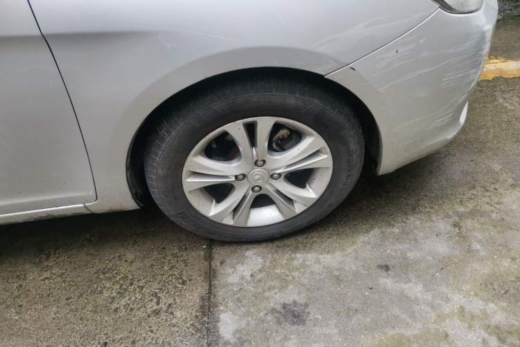 Used Great Wall C30 2013 1.5L Manual Elite Model Right Front Wheel Hub