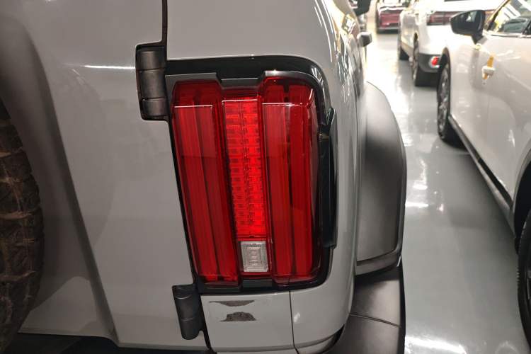 Used Tank 300 2021 Off-Road Edition 2.0T Conqueror Exterior 3