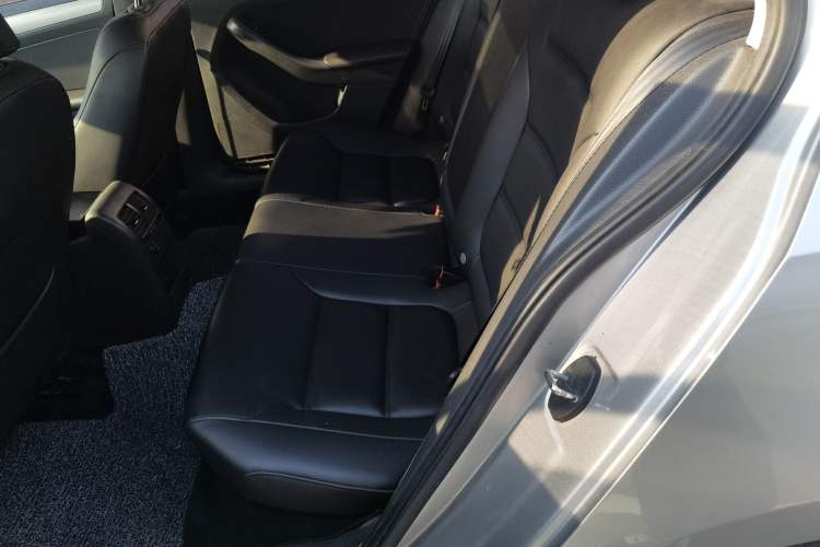 Used Volkswagen Sagitar 2014 1.6L Manual Comfort Model