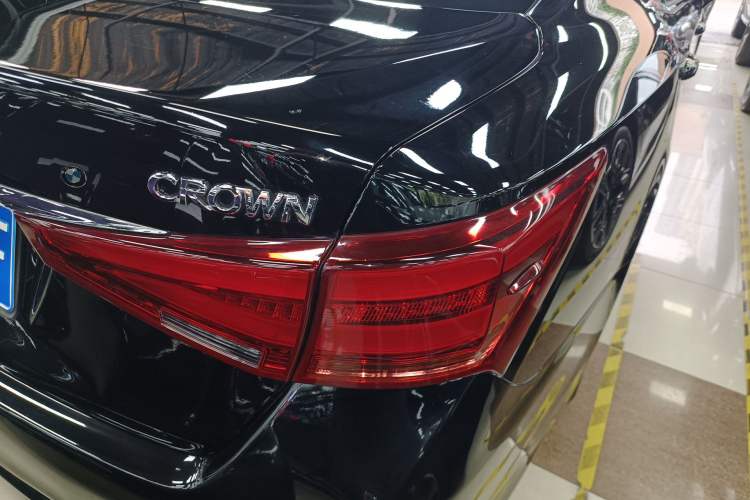 Used Toyota Crown 2015 2.5L Smart Edition Right Rear Taillight