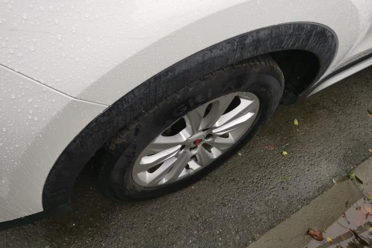 Used Roewe RX5 2018 20T Two-Wheel Drive Manual Flagship Edition