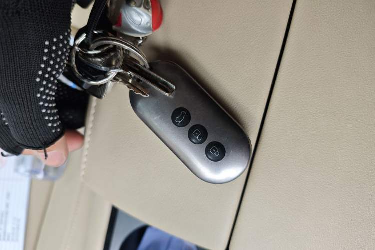 Used Hima AITO M7 2024 1.5T Intelligent Driving 4WD Max Edition 5 Seats Vehicle Key