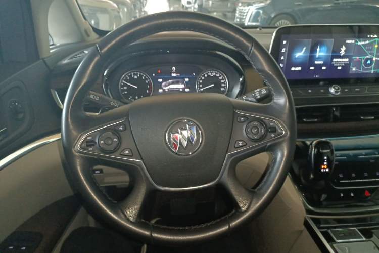 Used Buick GL8 2021 Land Cruiser Executive Class 652T Luxury Model
