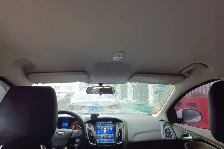 Used Ford Focus 2015 Sedan 1.6L Manual Comfort Model
