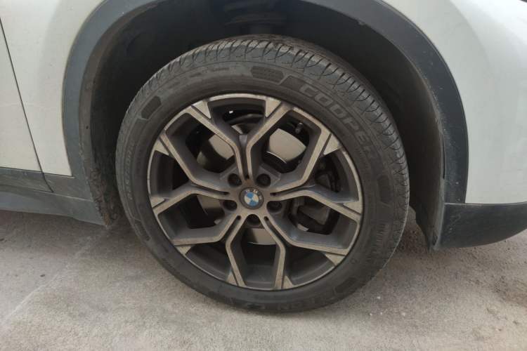 Used BMW X1 2020 sDrive25Li Leading Model Right Front Wheel Hub