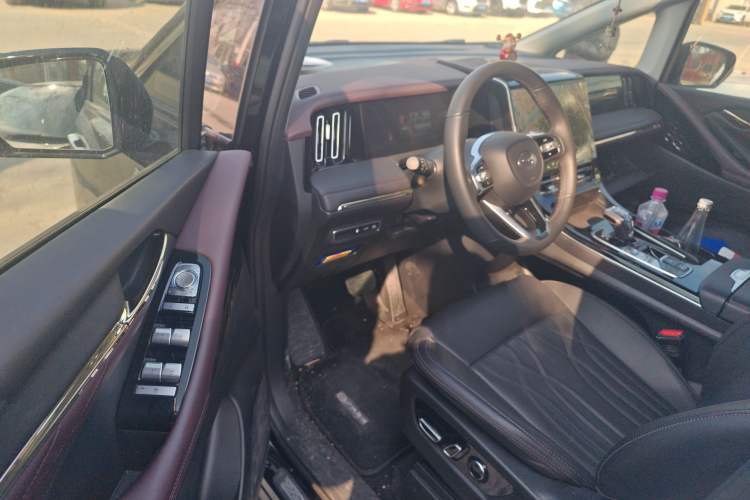 Used GAC Trumpchi M8 2024 Master Series Super Hybrid Edition