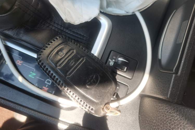 Used Toyota Highlander 2018 2.0T Four-Wheel Drive Luxury Edition 7 Seats China V Emission Standard