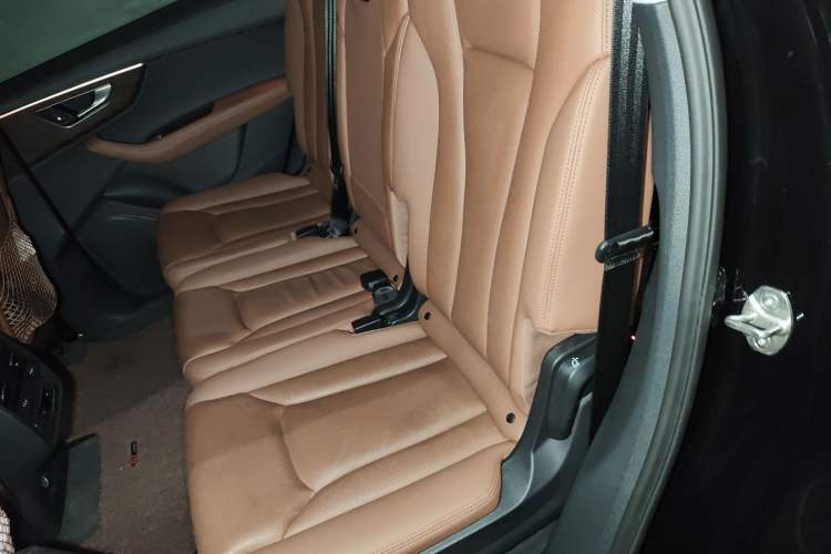 Used Audi Q7 2023 45 TFSI quattro S line Sport model Left Rear Seat