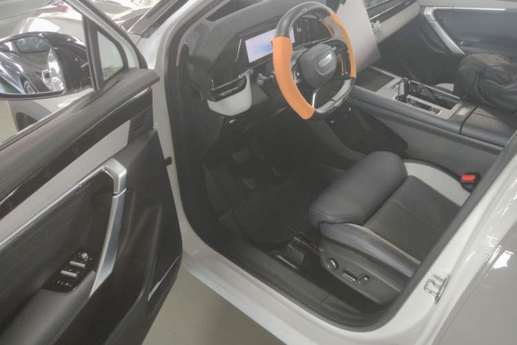 Used Geely Auto FX11 2024 1.5TD DCT Flagship Edition