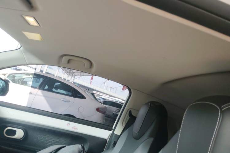 Used Roewe Clever 2022 311km QiQi BoBo Edition