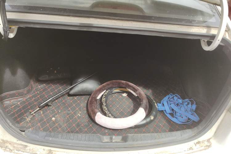 Used Kia Forte 2012 1.6L MT GL Commemorative Edition Trunk