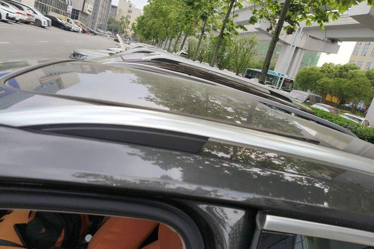 Used Volkswagen Tayron 2024 330TSI Two-Wheel Drive R-Line High-Energy Version Roof