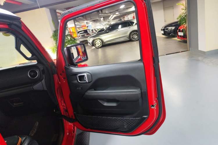 Used Jeep Wrangler New Energy 2021 Four-Door 2.0T 4xe Sahara First Edition
