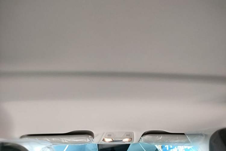 Used Hongqi E-QM5 2022 431 km Charge & Enjoy Edition
